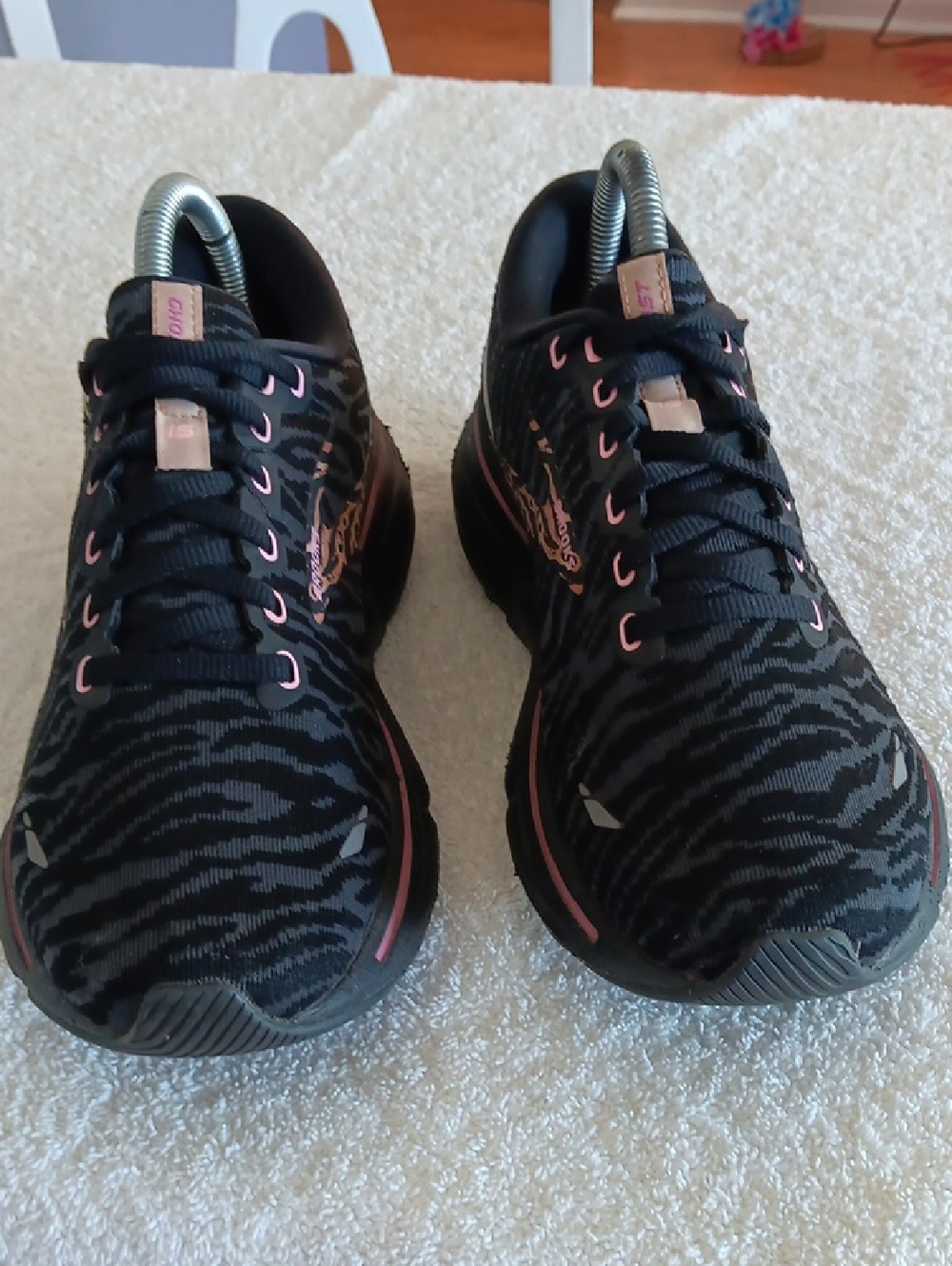 Brooks Ghost 15 Running Shoes - Picture 2 of 16